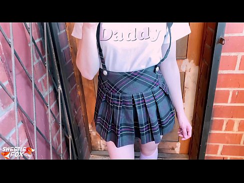 ❤️ Schoolgirl ດູດ dick ຂອງນາງເລິກແລະ fucks ແທນທີ່ຈະຫ້ອງຮຽນ. ️ ຮູບໂປ້ fb ທີ່ lo.xlxxporno.ru
